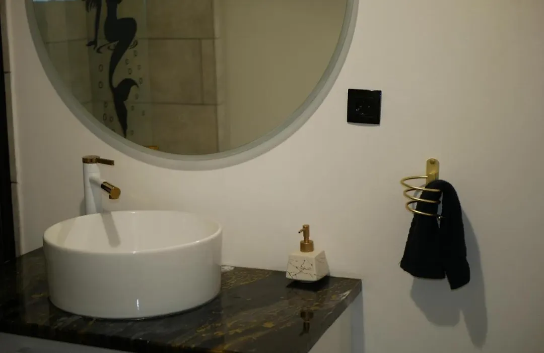 Calaidonia Suite-1