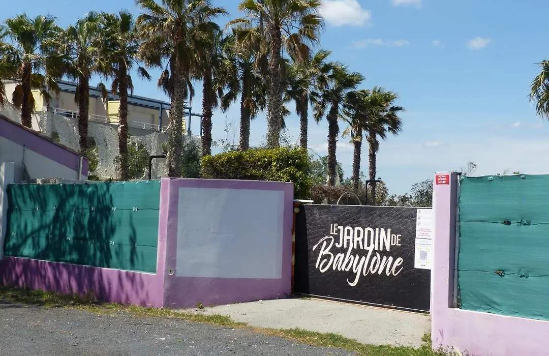 Le Jardin de Babylone réservé aux couples uniquement-1