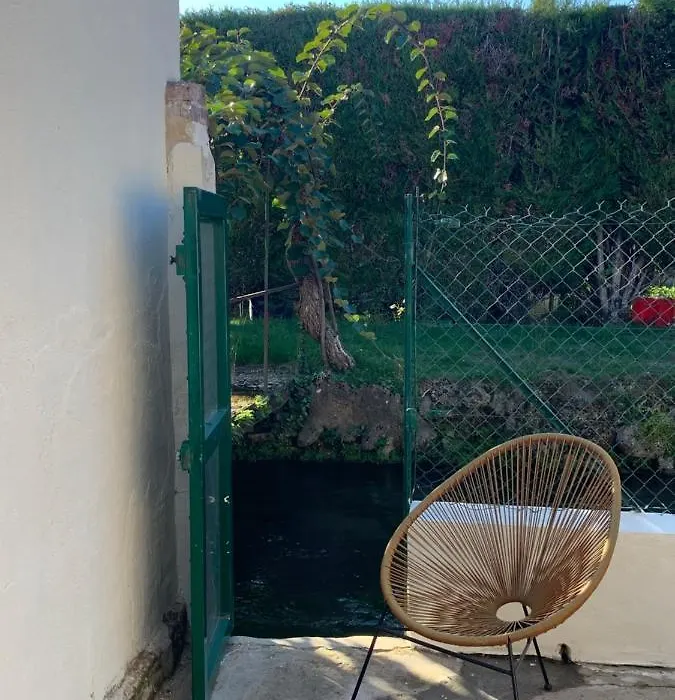 Maison de ville au bord de la rivière !-1