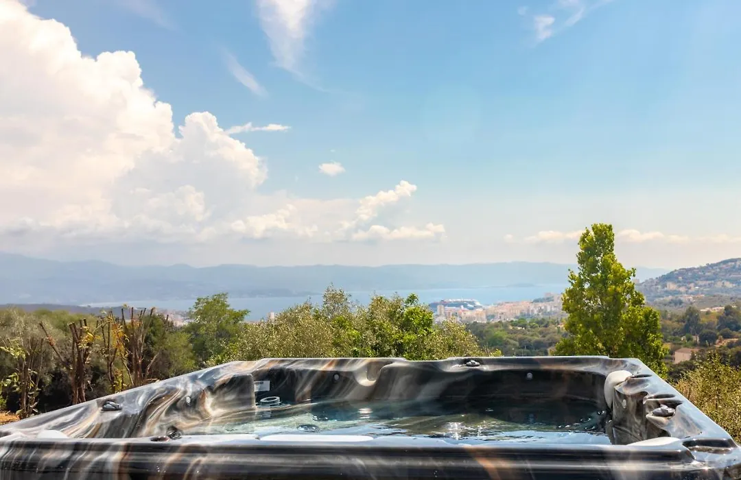 CASA LC chambre1 vue Mer Jacuzzi-1