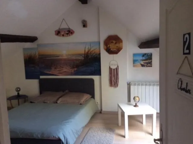 ÉTAGES PRIVÉE POUR 4 PERSONNES 2 CHAMBRES ET 1 SALE DE BAIN i-1