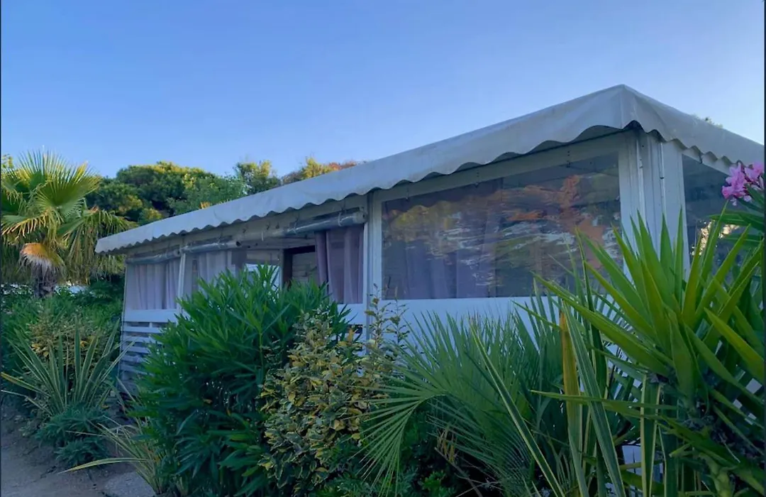 A Louer : Mobil-Home Plage De Pampelonne/St Tropez Camping La Toison D'Or-1