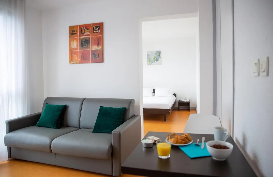 Comfort Aparthotel Besancon Hauts Du Chazal-1