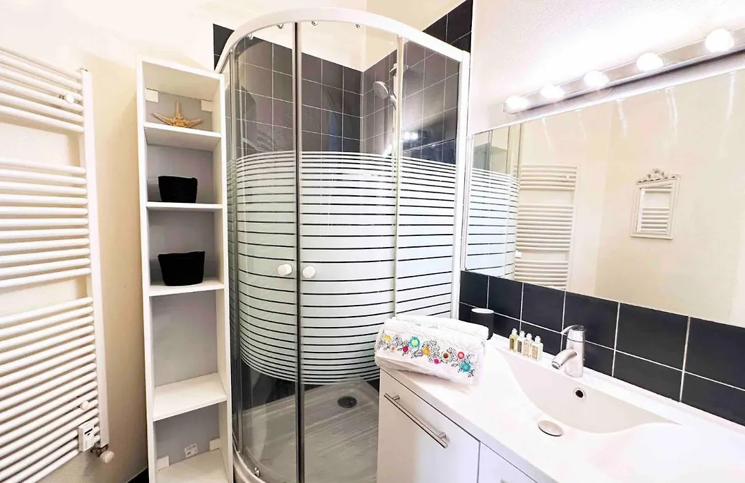 Room In Apartment - Facing The Parc Tete D Or Lyon 6-1