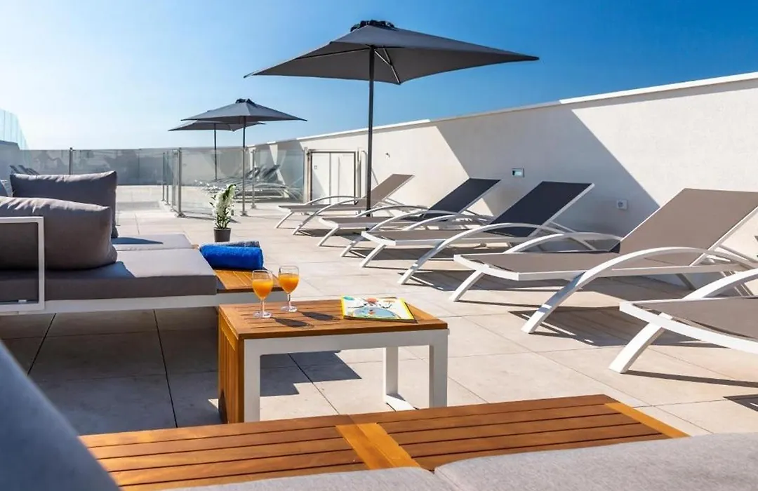 Nemea Nice Riviera Aparthotel-1