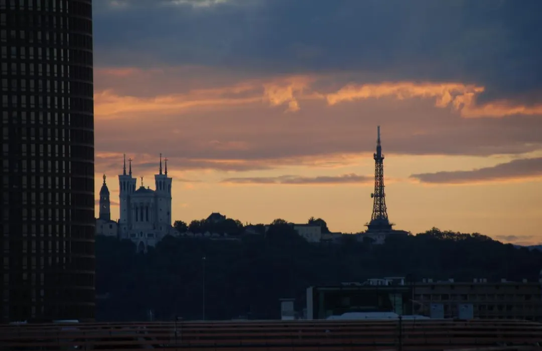 Jolie chambre à louer - Vue Imprenable-1