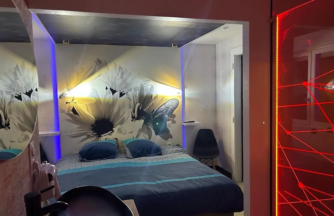 Butterfly By Joyca Chambre D'Hote-1