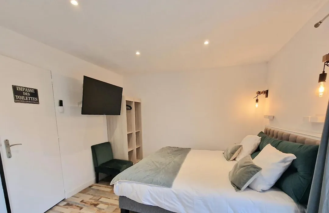 Les Terrasses de Saumur - Hôtel&Appartements - Restaurant&Spa (Logis)-1