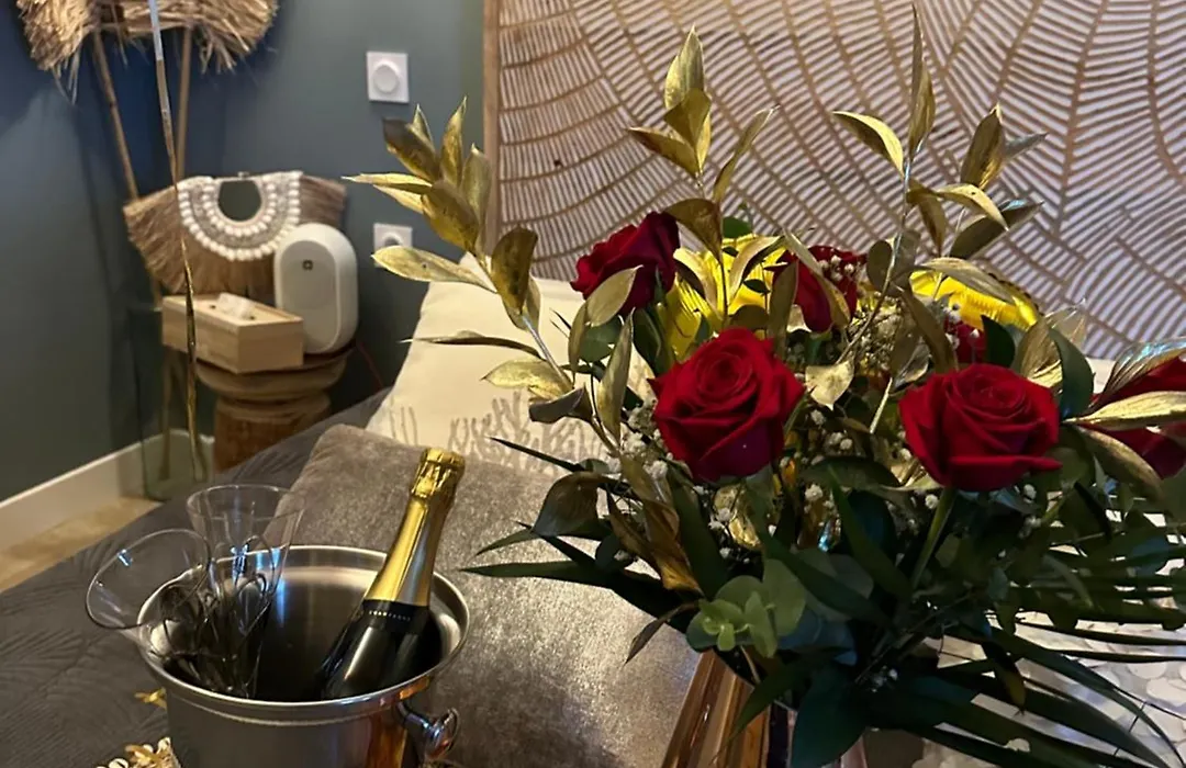 Mas Hinaiti - Suite romantique avec Spa et écran géant de cinéma-1