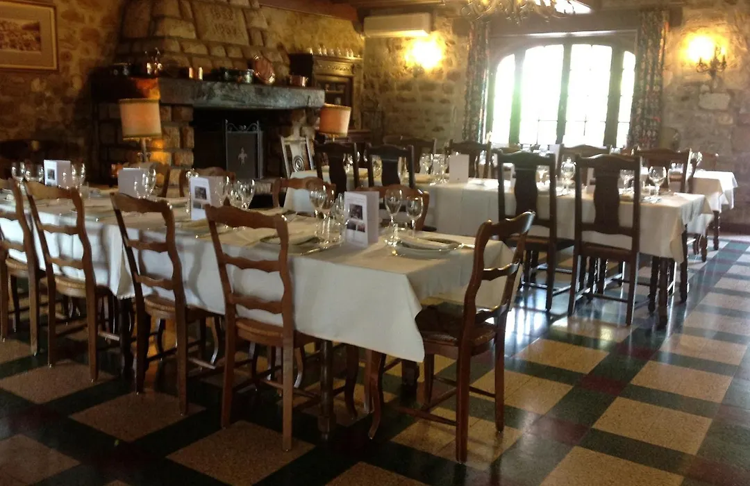 Hostellerie du Vieux Moulin-1