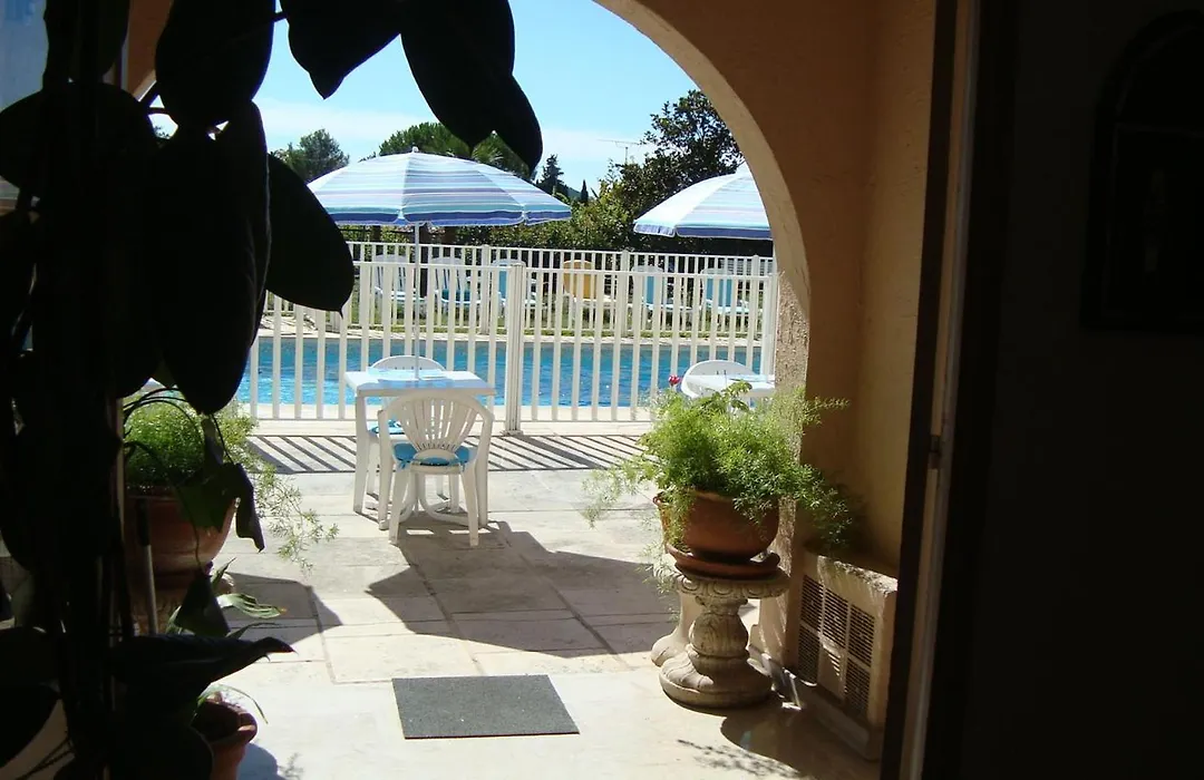 Hôtel de la Poste Piscine-1