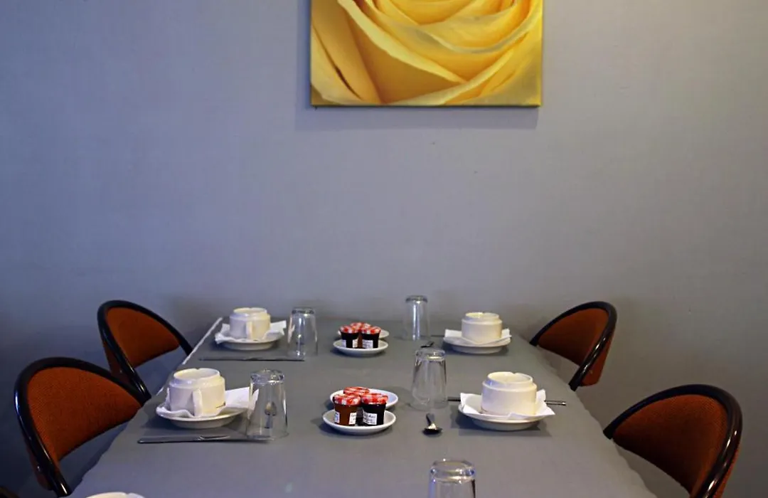 Le Petit Manoir Logis-1
