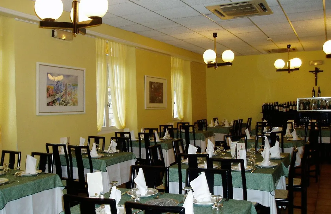 Hotel Royal-1