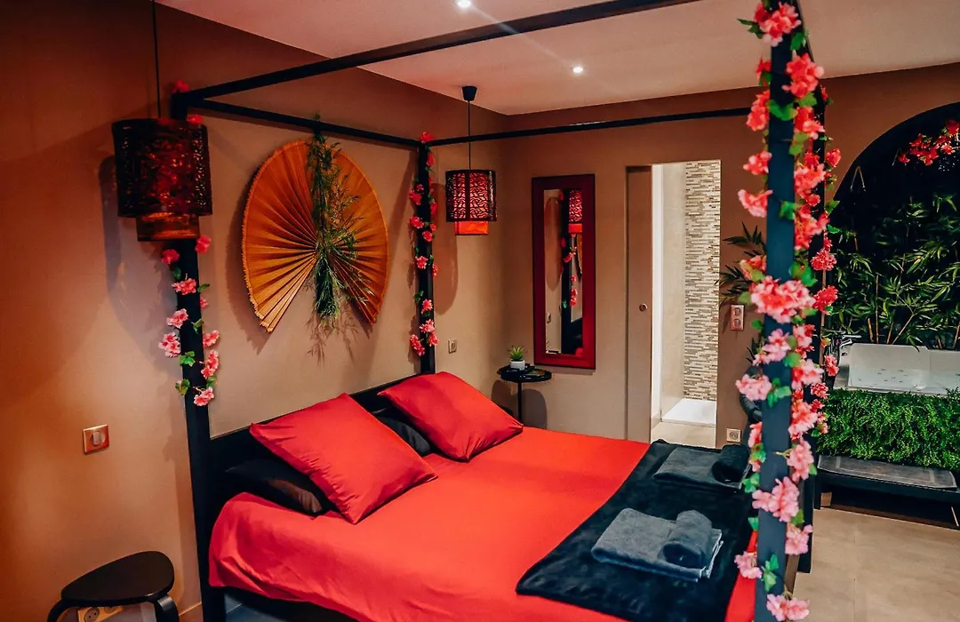 La Demeure De Poulpican Chambre Sakura Jacuzzi Charme Romantique Terrasse Privee 300M Plage Et Restaurants La Croix Valmer - Golfe Saint Tropez-1