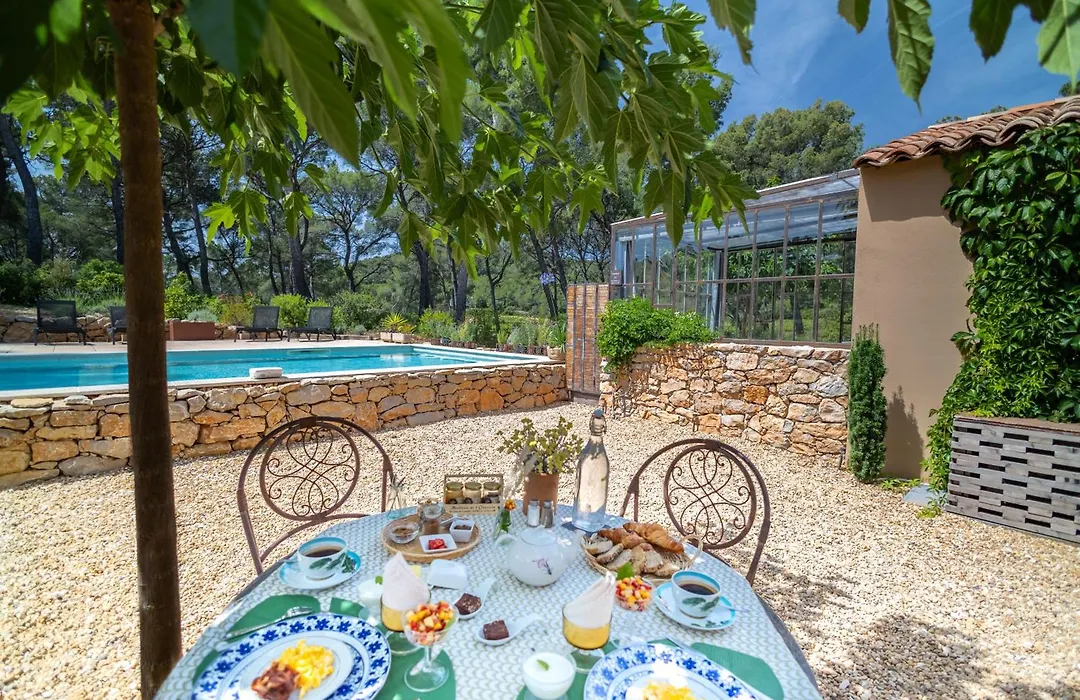 Les Pieds Tanqués - Bed&Breakfast-Spa-1