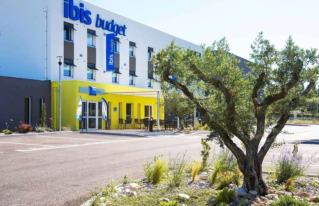 Ibis Budget Porte de Camargue-1