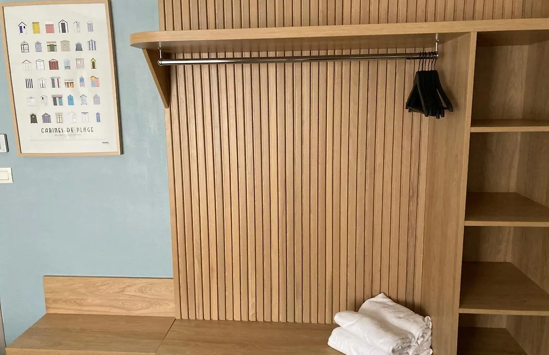 Hôtel Le Rivage vue sur mer - LOGIS - Châtelaillon-plage-1