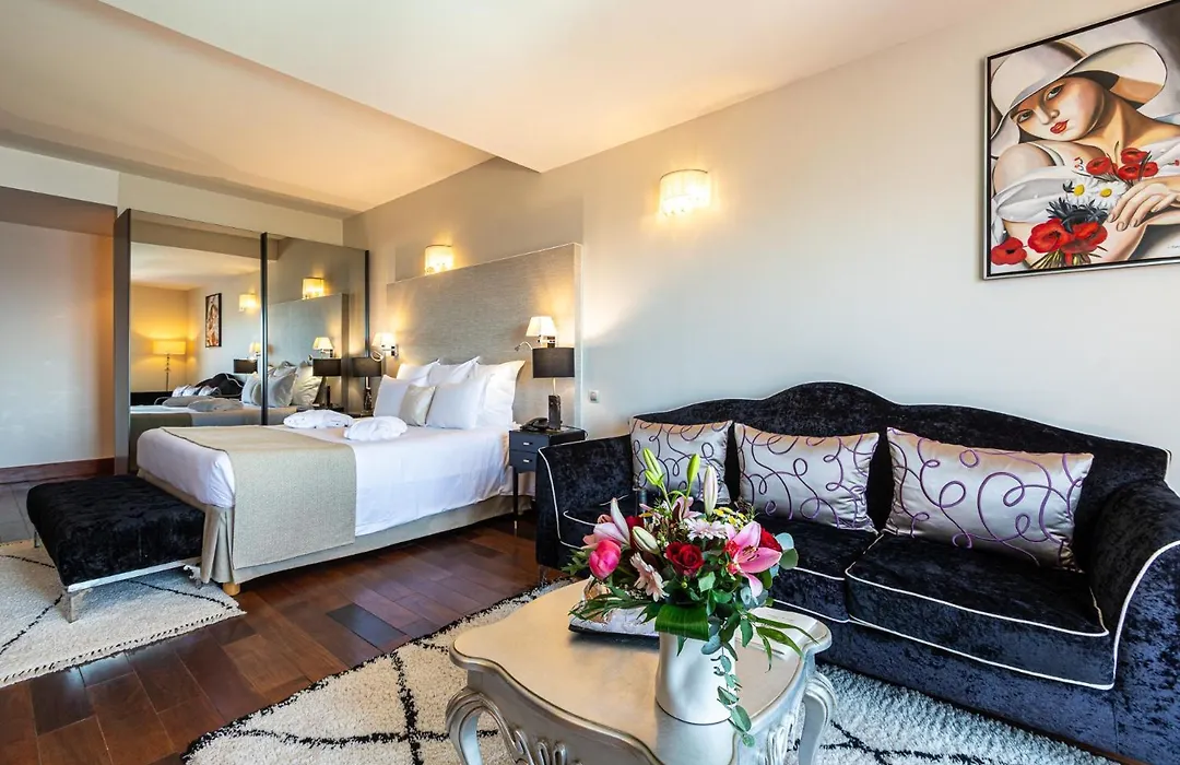 Hôtel Demeure Loredana-1