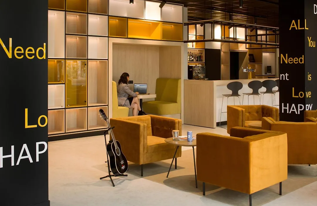 Ibis Vichy-1