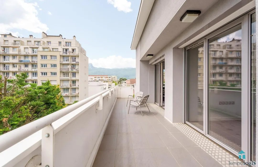 Apparthotel Tempologis Saint-Germain - Parking Gratuit Et Appartements Avec Balcon-1