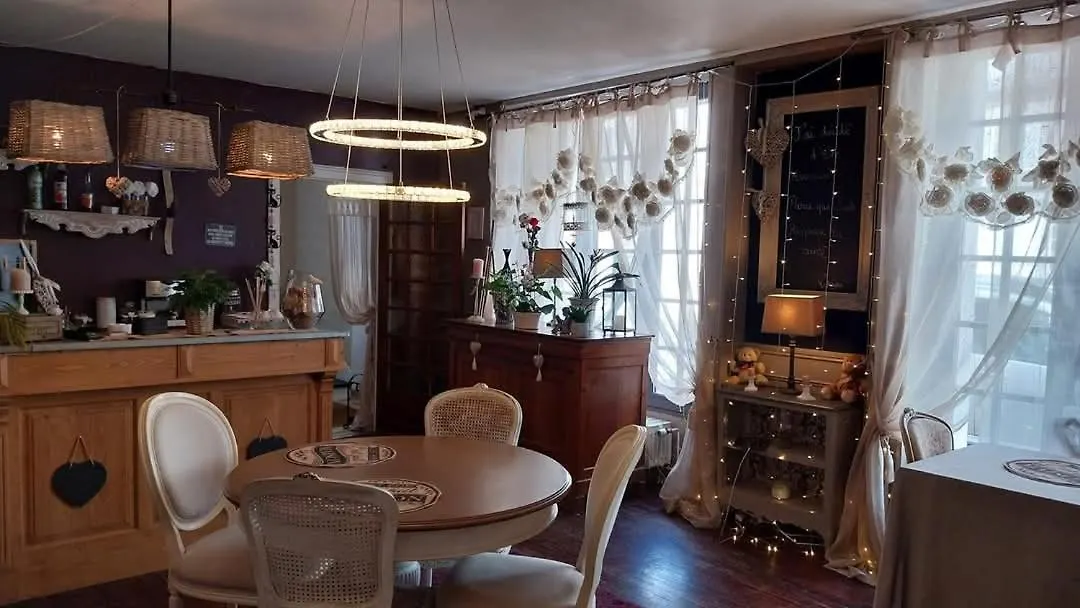le 7 pompadour-1