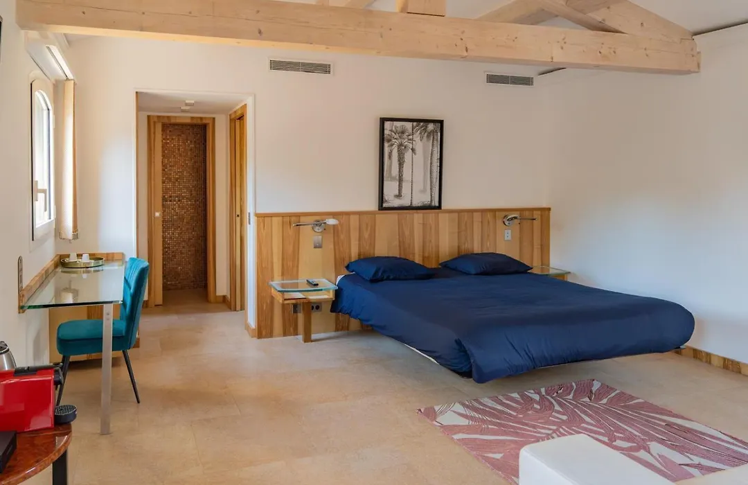 Bastide De Ramatuelle-1