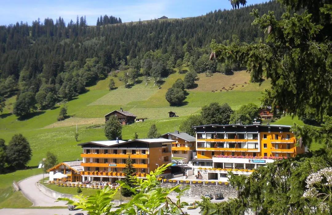 Azureva Club La Clusaz les Confins-1