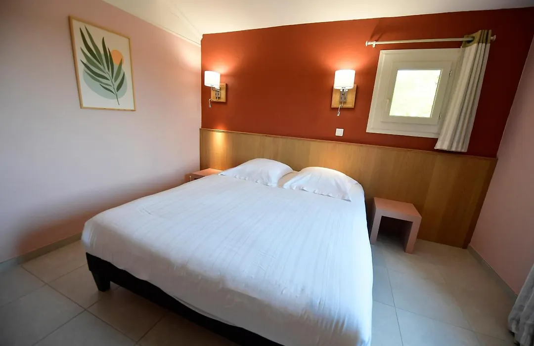 Le Mas Des Aigras - Hotel & Restaurant De Charme En Provence-1