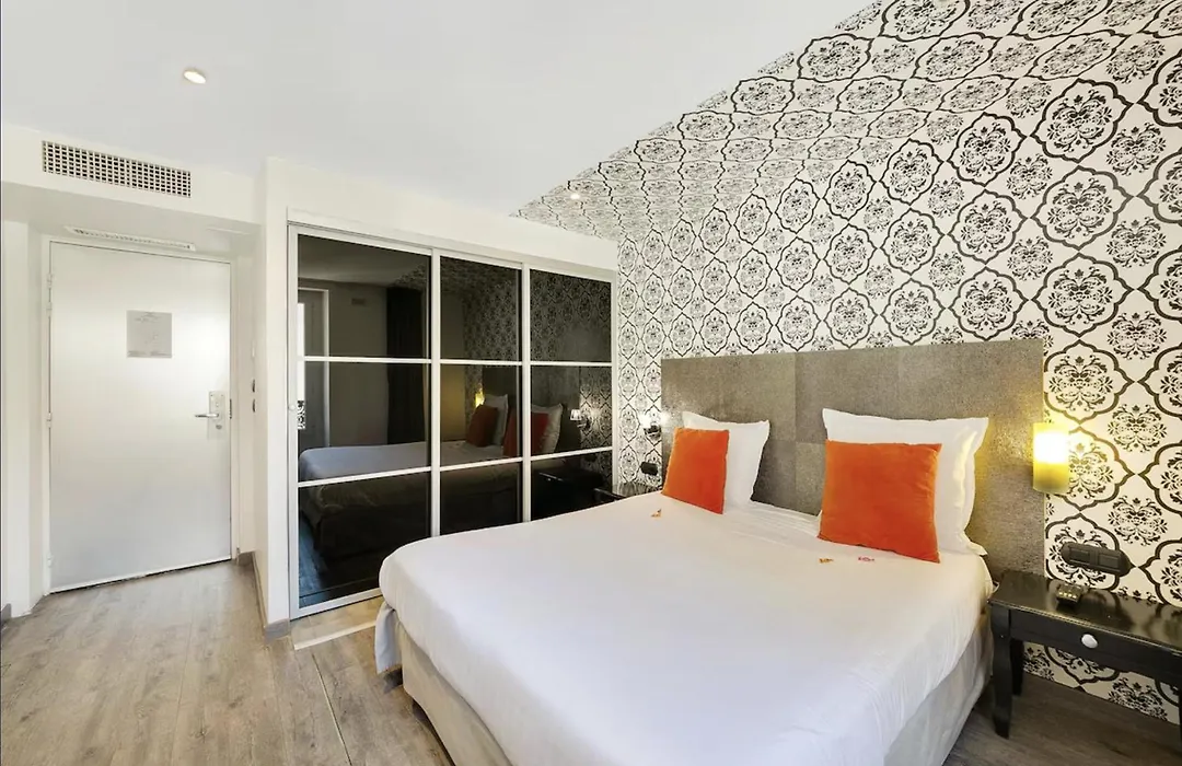 Garbo Hotel-1