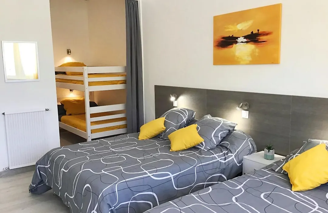 Appartement Le Solea 100m2 climatisé parking proche Sanctuaires-1