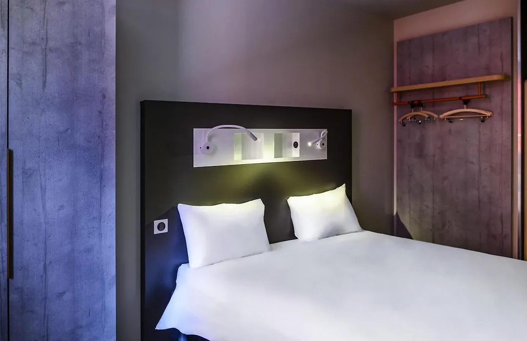 ibis budget Saint-Étienne Centre Gare Châteaucreux-1