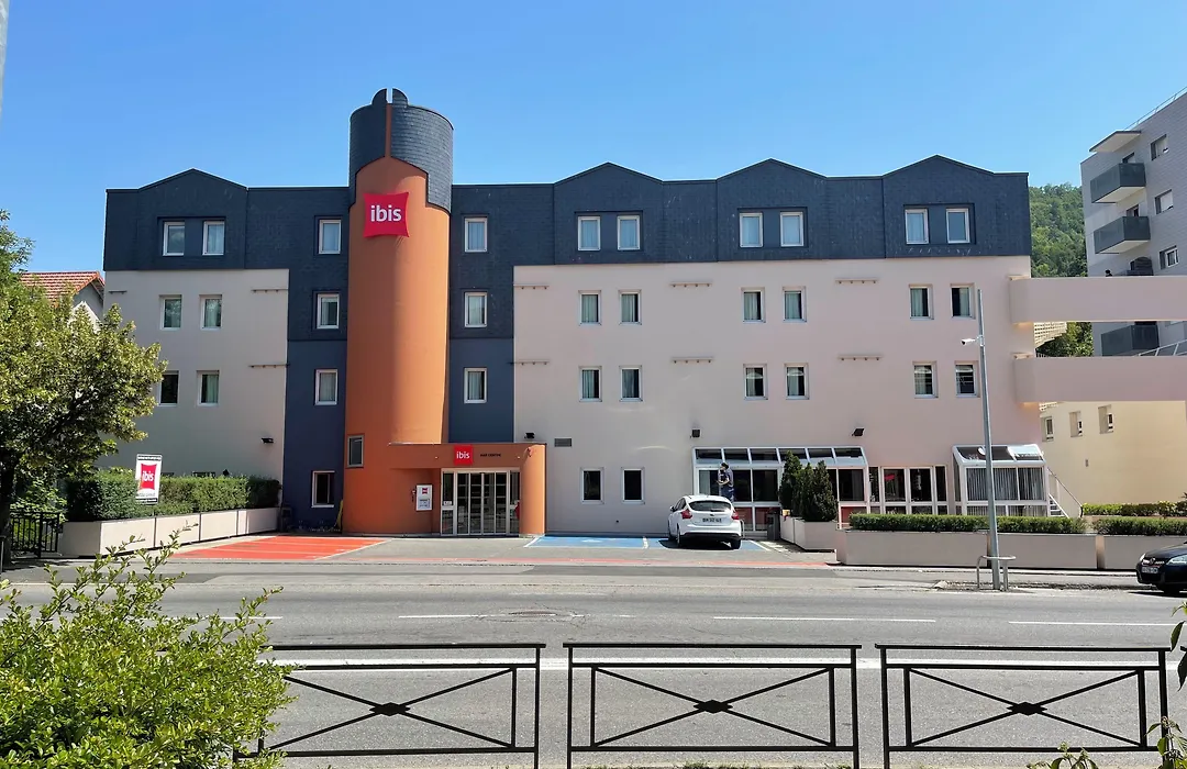 Ibis Gap Centre-1