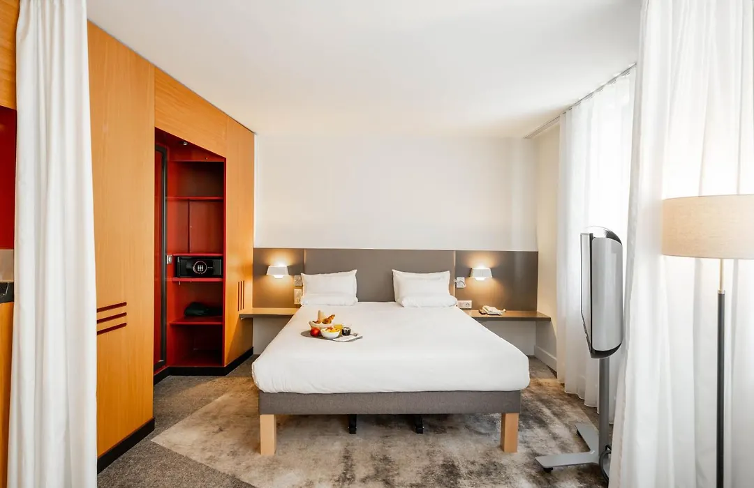 Novotel Suites Cannes Centre-1