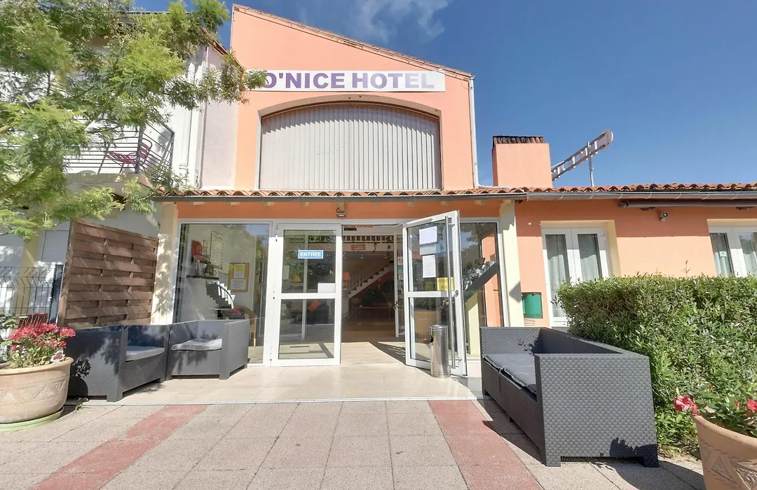 Hôtel O'Nice Saintes-1