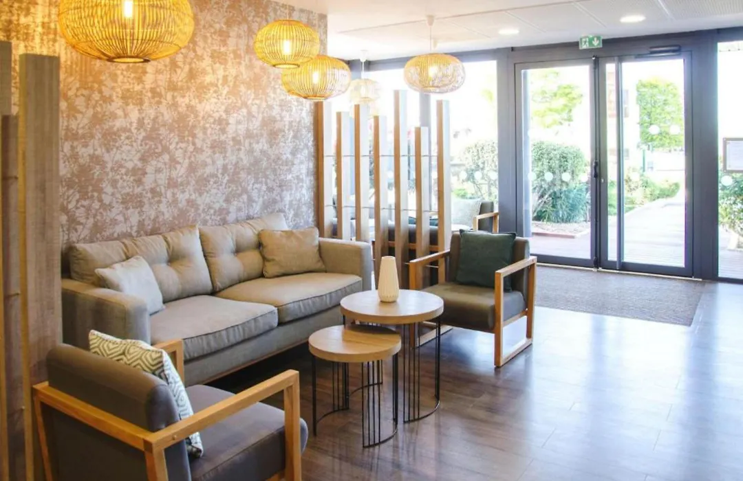 Contact Hotel Le Provencal Bordeaux Lac-1