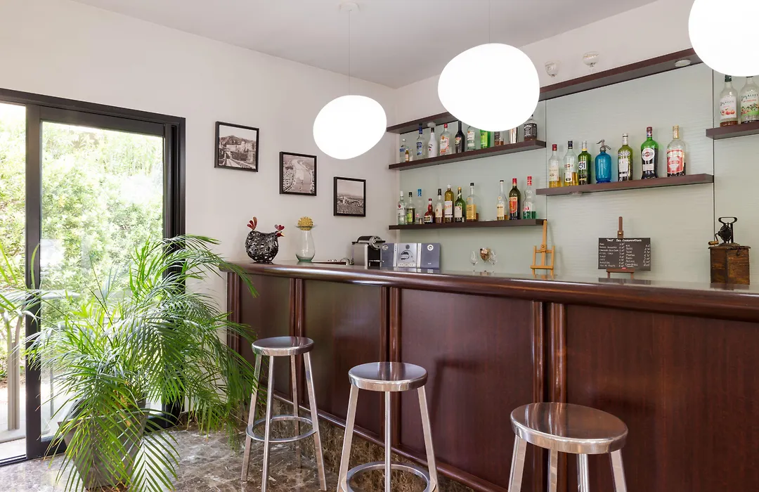 Hotel Les Amandiers-1