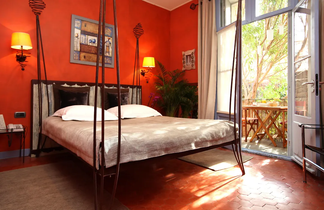 Hotel Des Arceaux-1