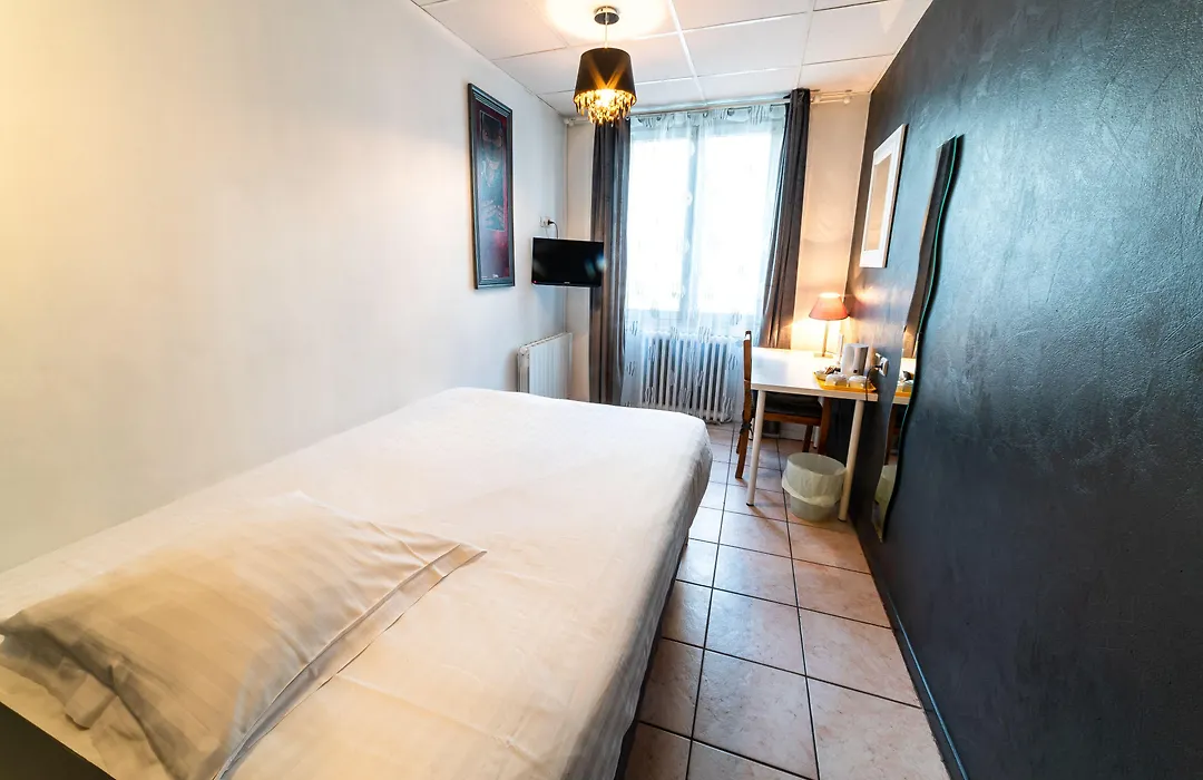 Hôtel Furania-1