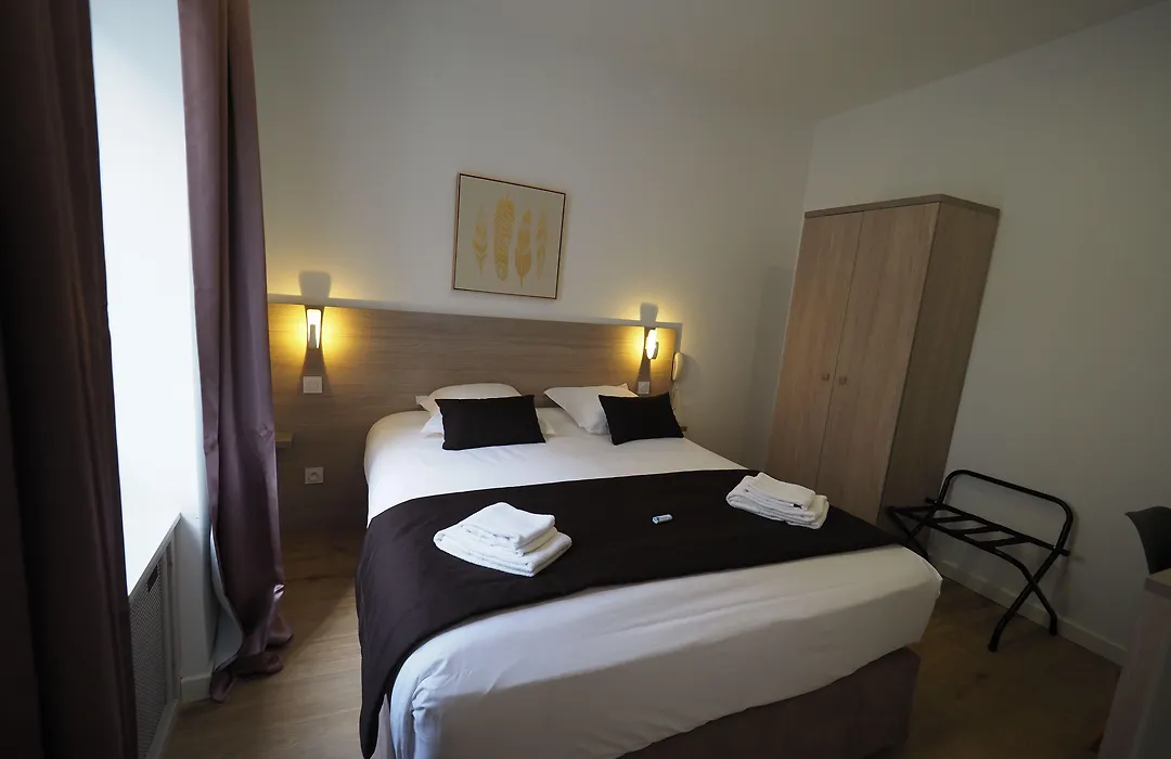 Hôtel Le Biarritz - Vichy-1