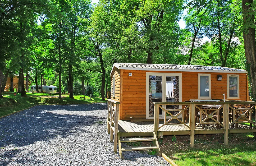 Albirondack Park Camping Lodge And Spa-1