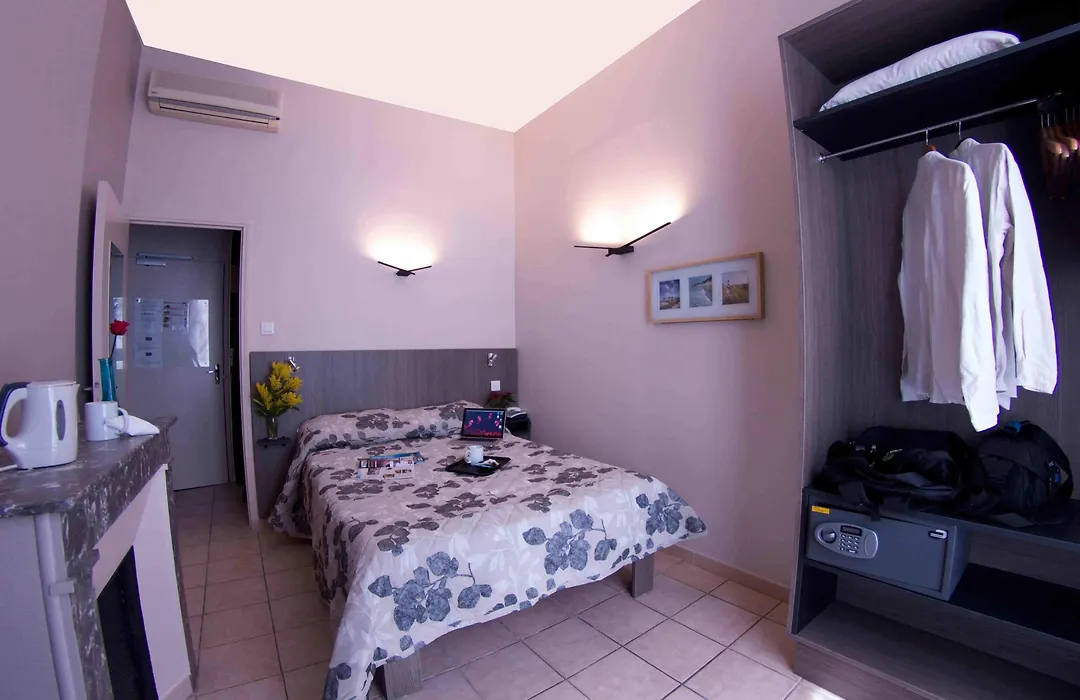 Le Strasbourg Hotel-1