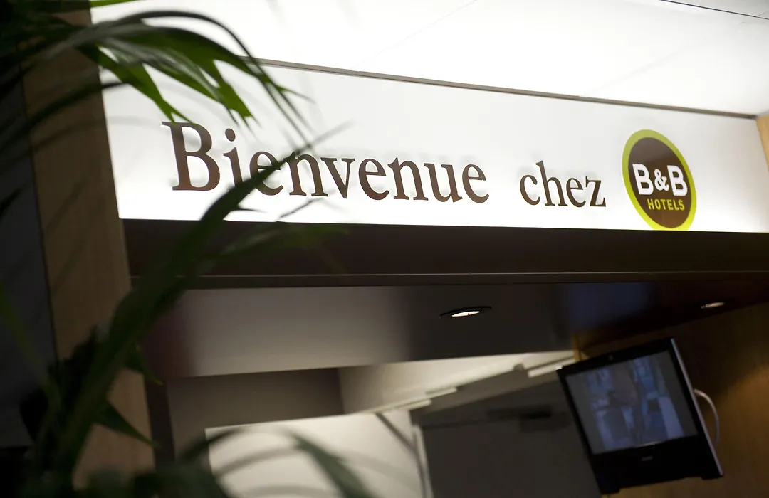B&B HOTEL Villeneuve Loubet Plage-1