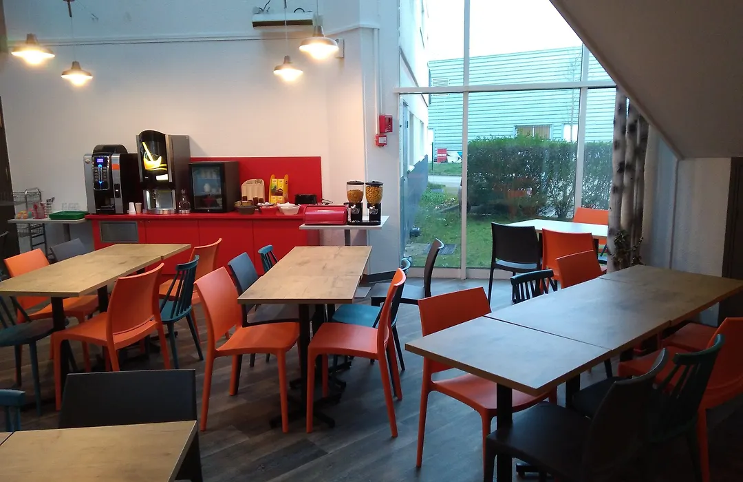 Hotel F1 Maurepas-1