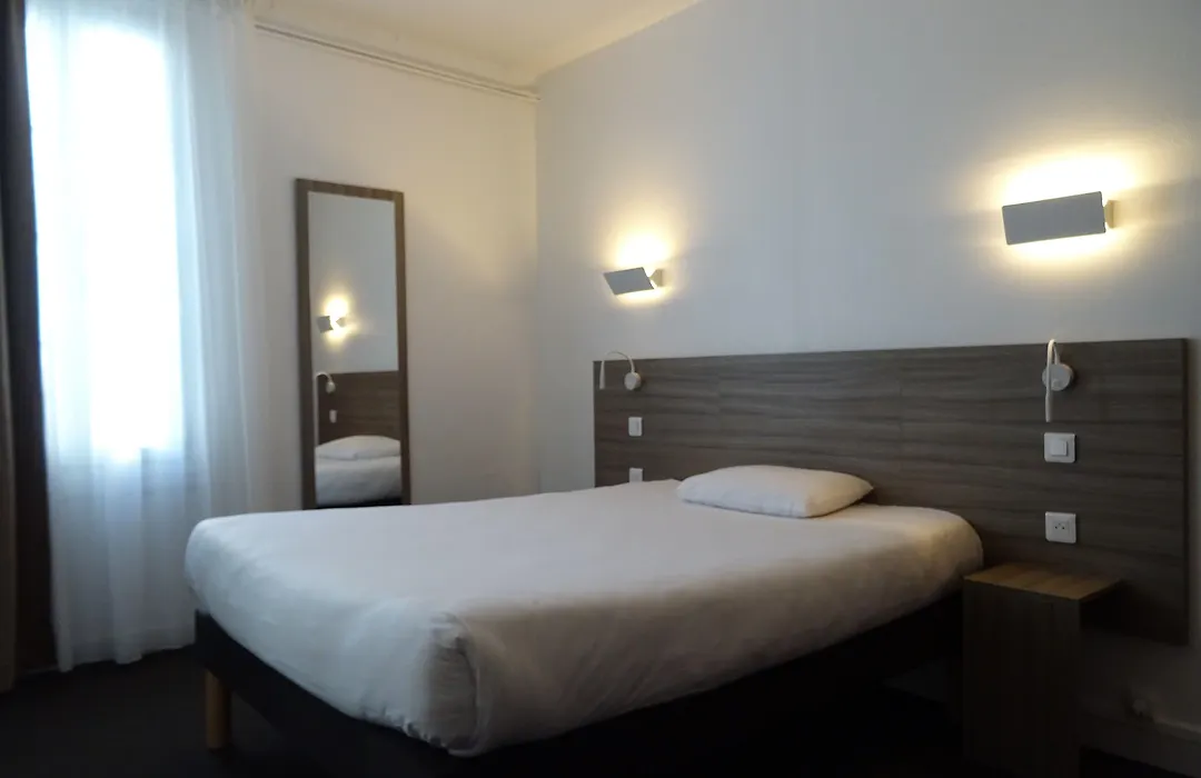 Hôtel Saint-Patrick-1