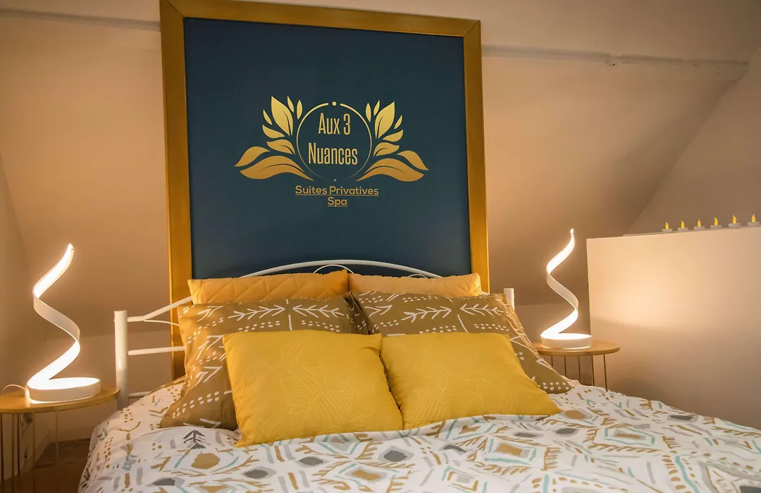 Aux 3 Nuances Suites Privatives & Spa-1