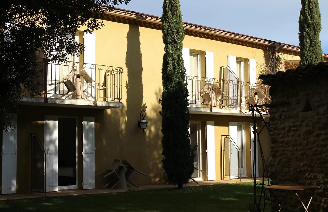 Logis Hotel La Bastide De Grignan & Restaurant La Chenaie-1