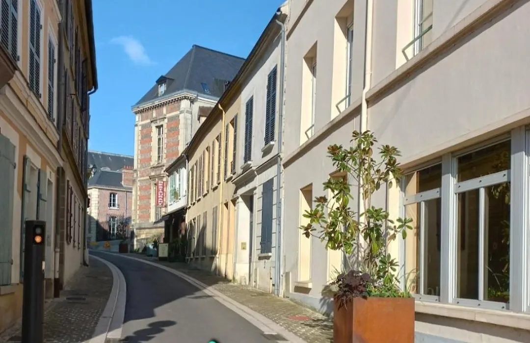 Location meublé de tourisme La Rose des Fables-1