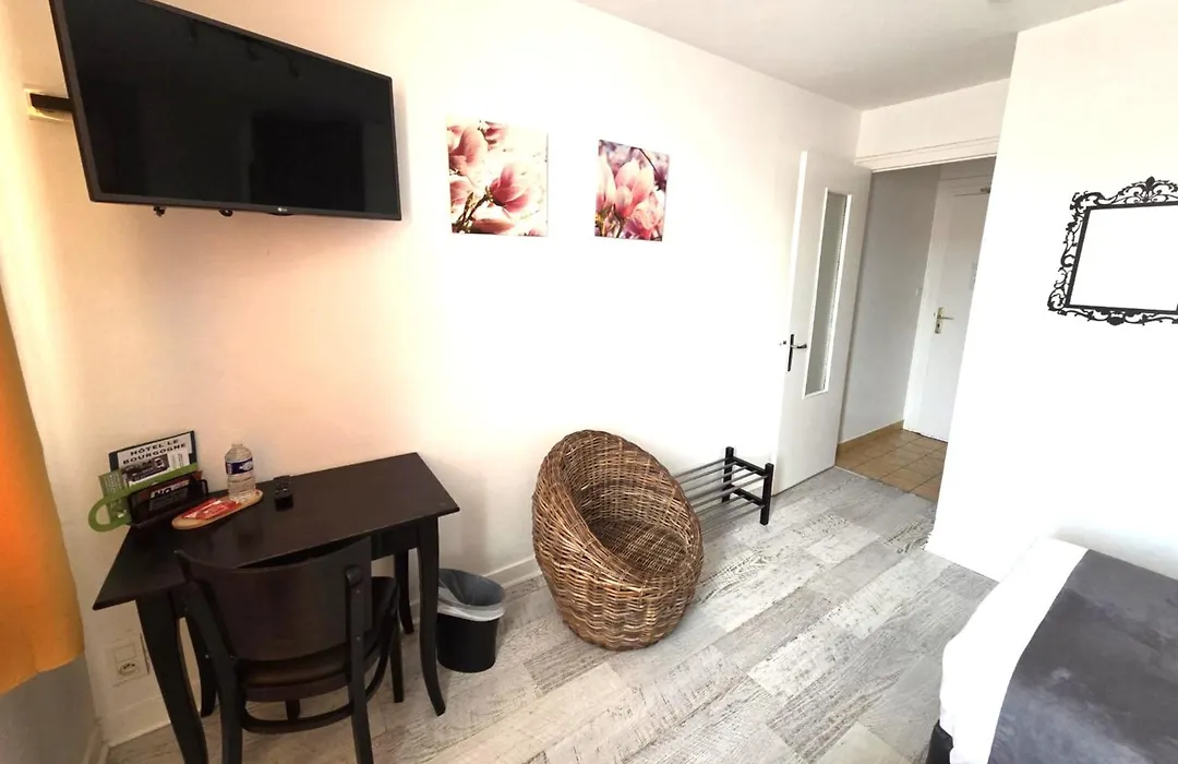 Hotel Le Bourgogne-1