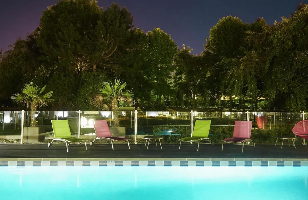 Novotel Lens Noyelles-1