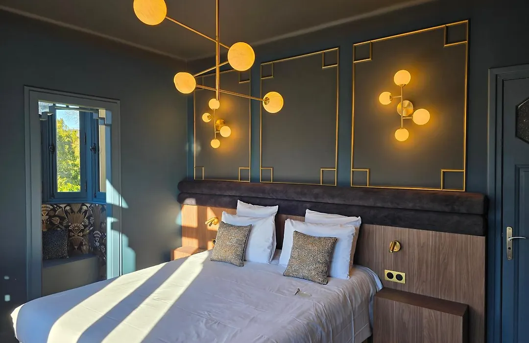 Le Castel Guesthouse-1